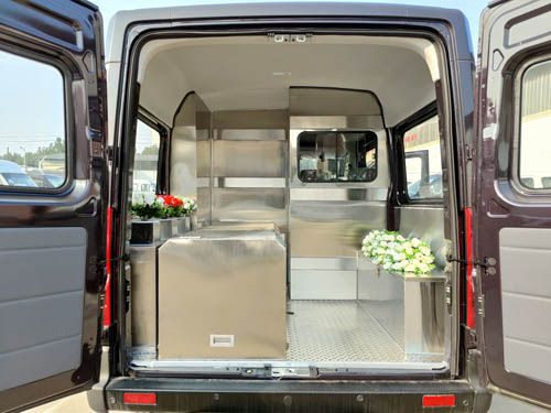 東風(fēng)御風(fēng)短軸殯儀車(chē)